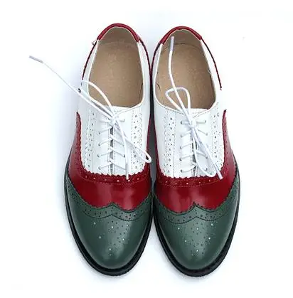Модные женские туфли-оксфорды на плоской подошве; коллекция года; модные женские туфли-оксфорды с перфорацией типа «броги»; мокасины; sapatos femininos sapatilhas zapatos mujer - Цвет: Green red wine