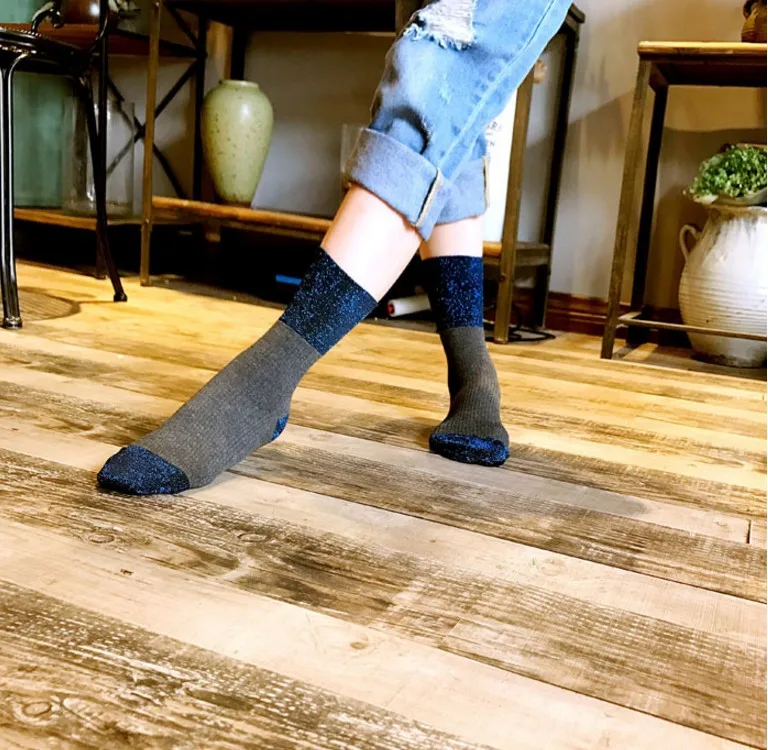 Новинка 2018 года, 1 пара, Лидер продаж, 6 цветов, блестящие длинные носки, осень-весна, новые модные блестящие серебряные носки без пятки с
