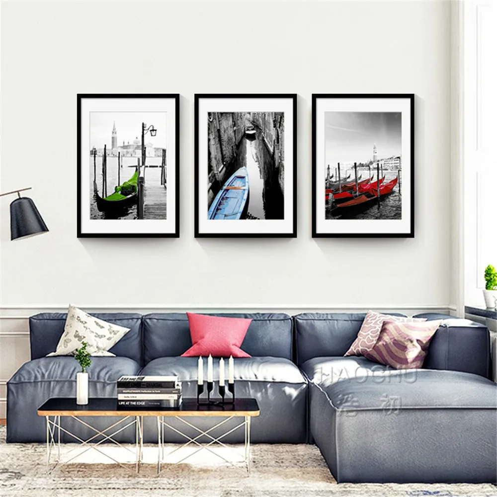 3066298671_2076554252