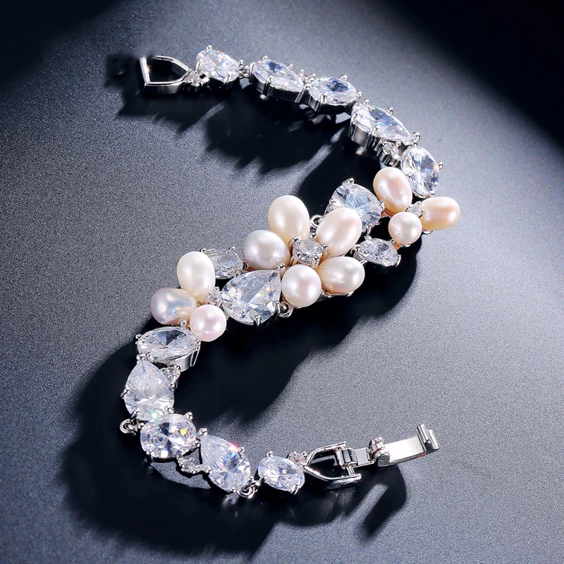 

UILZ White Color Cubic Zirconia Bracelets Bangles Simulated Pearl Flower Bijoux For Women Party /Wedding JMBP132