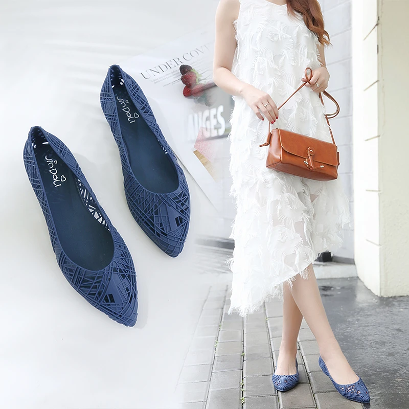 

2019 Summer Pointy bird's nest hole jelly rain shoes ladies breathable beach flats loafers brief trip wedge espadriles women new