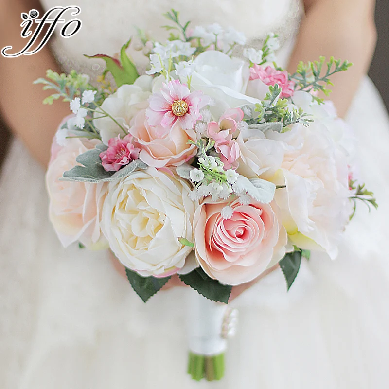 

Iffo Korean style high-end custom bride hand holding flower bouquet pearl simulation ivory pink roses green leaves DIY decor