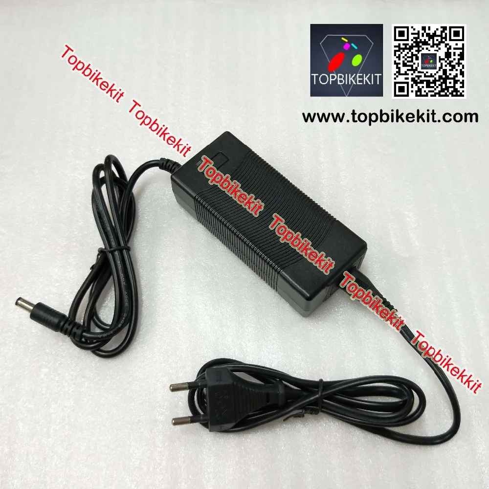 Smart Battery charger 25.2V 3A 24V 3A 6S Li-ion charger with 2.1DC plug 110-220V