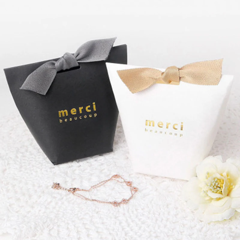 5pcs Black White Kraft Paper Bag Bronzing French "Merci" Thank You Gift