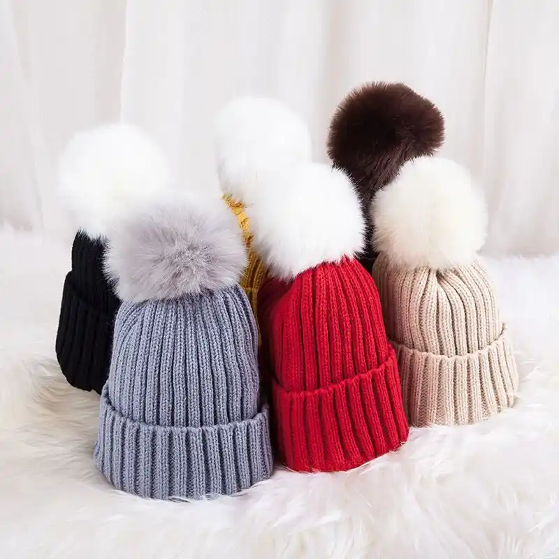 womens bobble beanie hats