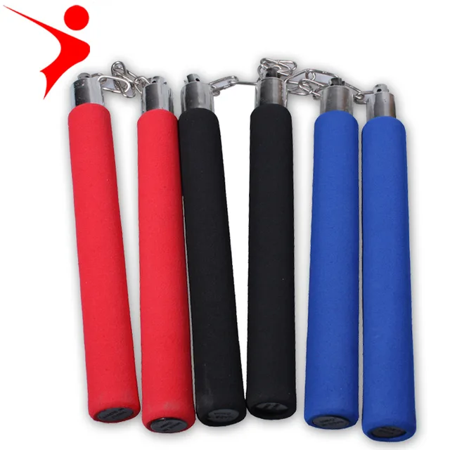 Набор из 2 Nunchucks Ассорти пены EVA игрушечный меч модель игрушки Фигурки Набор для безопасности детей претендует игрушки разные цвета