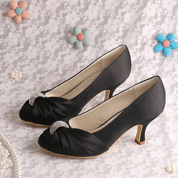 heels with a small heel
