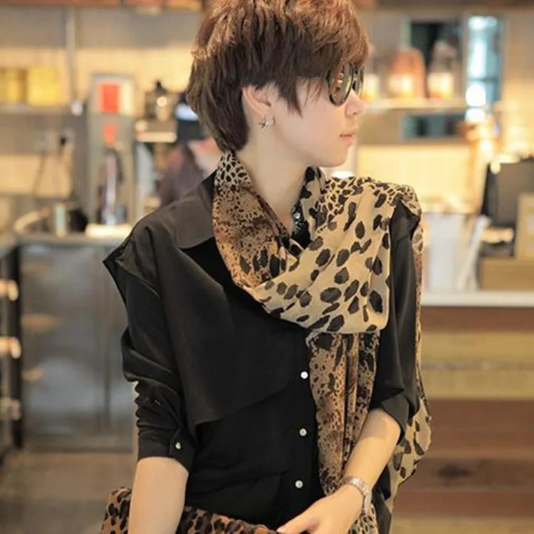 

2018 New Design 157*73cm Square Scarves Coffee Black Leopard Print Scarf Printed Crepe Satin Silk Winter Ladies Scarves Wraps