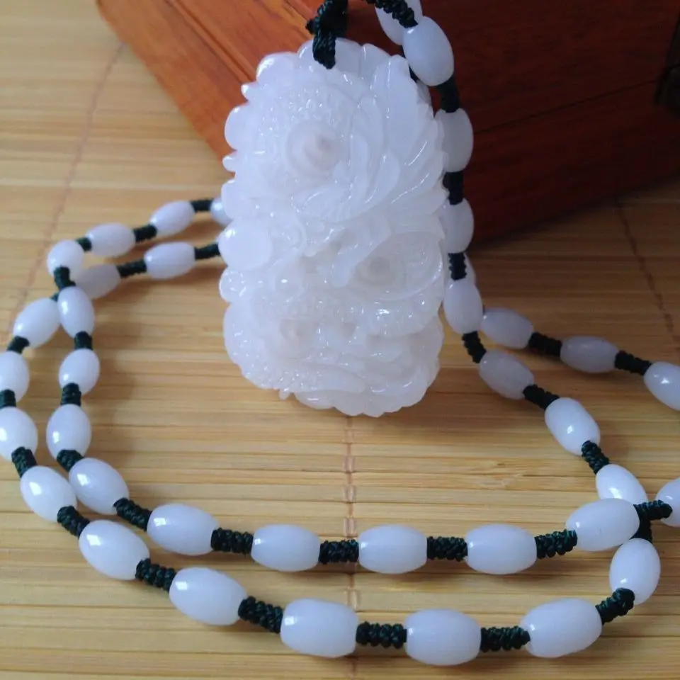 Natural Hand carved Chinese white Jade Pendant Dragon Classic Jades
