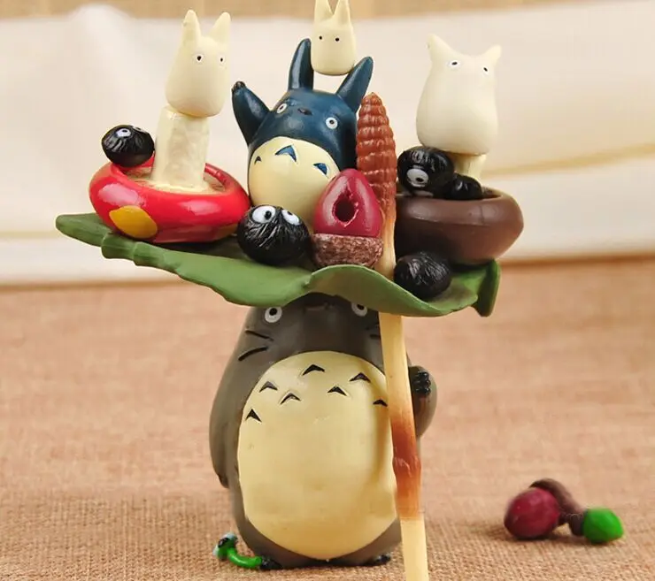 

Miyazaki Hayao Totoro Figure set Cartoon PVC Model Doll Mini Toys set with color box