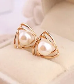 Korean jewelry sweet and romantic and lovely and generous temperament imitation pearl earrings Free shipping
