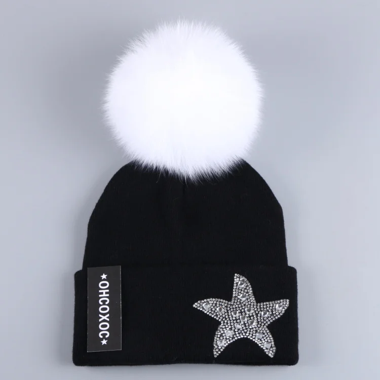 Женская зимняя шапка со звездами, фирменные шапочки, настоящие животные, мех норки, лисы, помпоны, украшенные шариками, одноцветные, сохраняющие тепло, толстые зимние шапки - Цвет: Fox pom black hat