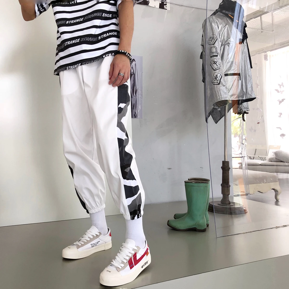 Fashion Casual Men's Cropped Trousers Spring And Autumn New S-2XL Loose Beam Pants Black And White Personality Youth Popular