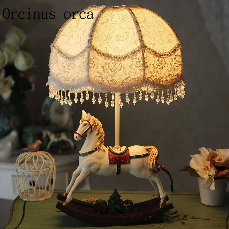 

Dream fairy tale Trojan horse bedroom bed head American style French European Korean girl Princess desk lamp