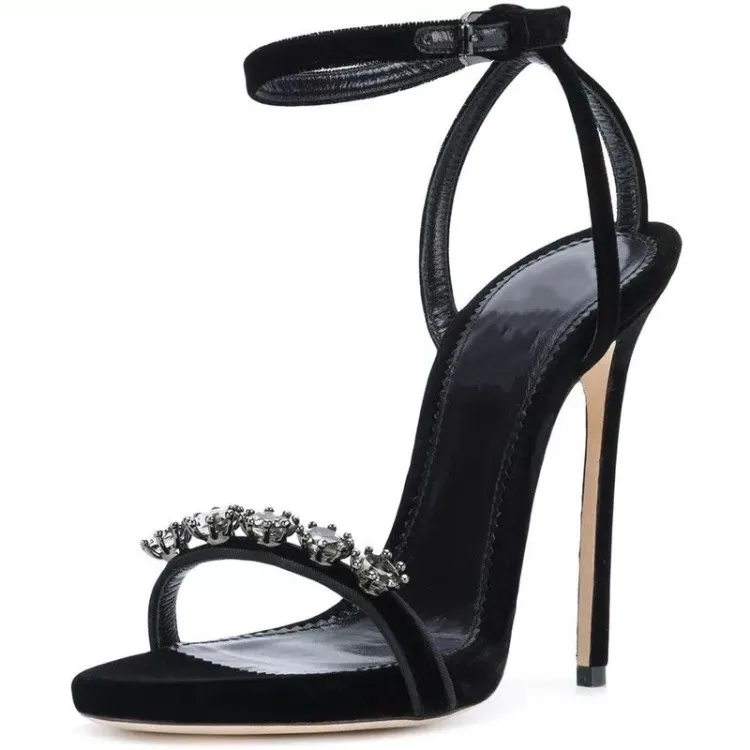 black heels thin heel