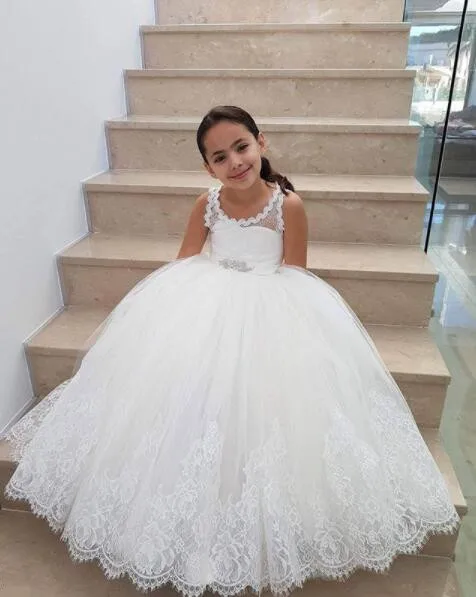 

Vintage White/ivory keyhole back laces soft tulle flower girl dresses junior bridesmaid for wedding and party with crystal belt