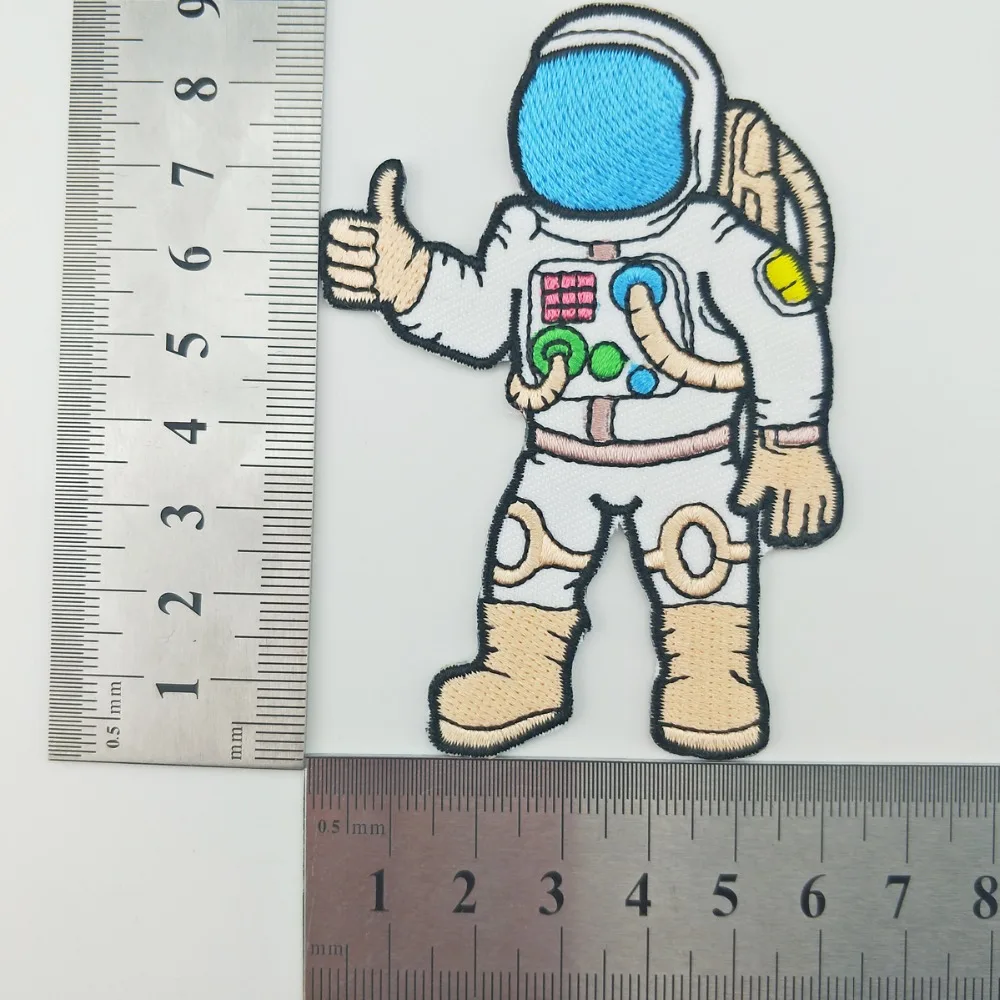 T170404 (5)Custom New style Cartoon embroidery design Astronaut cosmonaut spaceman retro embroidered applique iron on patch 