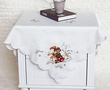 

European fabric table cloth embroidered tablecloths Easter tablecloth table cloth their chicks
