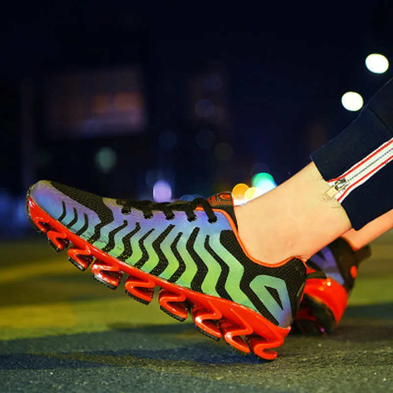 

2019 New Super Cool Breathable Running Shoes Men Sneakers Bounce Summer Outdoor Sport Shoes Luminous Running Shoes