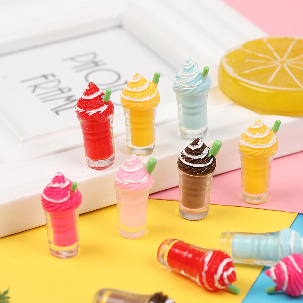 

2/4PCS Cute Coffee Shop Kitchen Toy Miniature Ice Cream Dolls Accessories Drink Cup Food Figurine For DIY Dollhouse