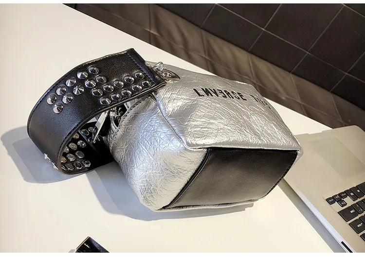 NIGEDU Luxury mini flap bag women chains Crossbody bag Fashion Designer rivet girls Handbag female Shoulder bag Clutch wallet (11)