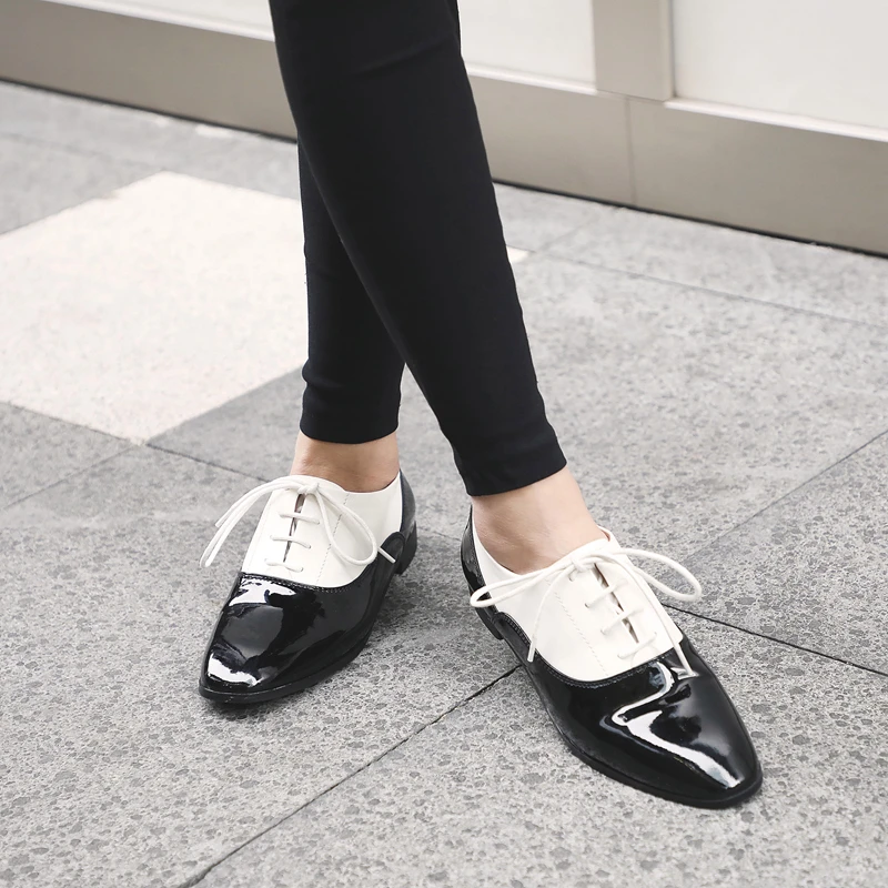 XiuNingYan/Женские винтажные Туфли-оксфорды из натуральной кожи на плоской подошве с круглым носком; женские туфли-оксфорды ручной работы в британском стиле; цвет черный, белый; коллекция года