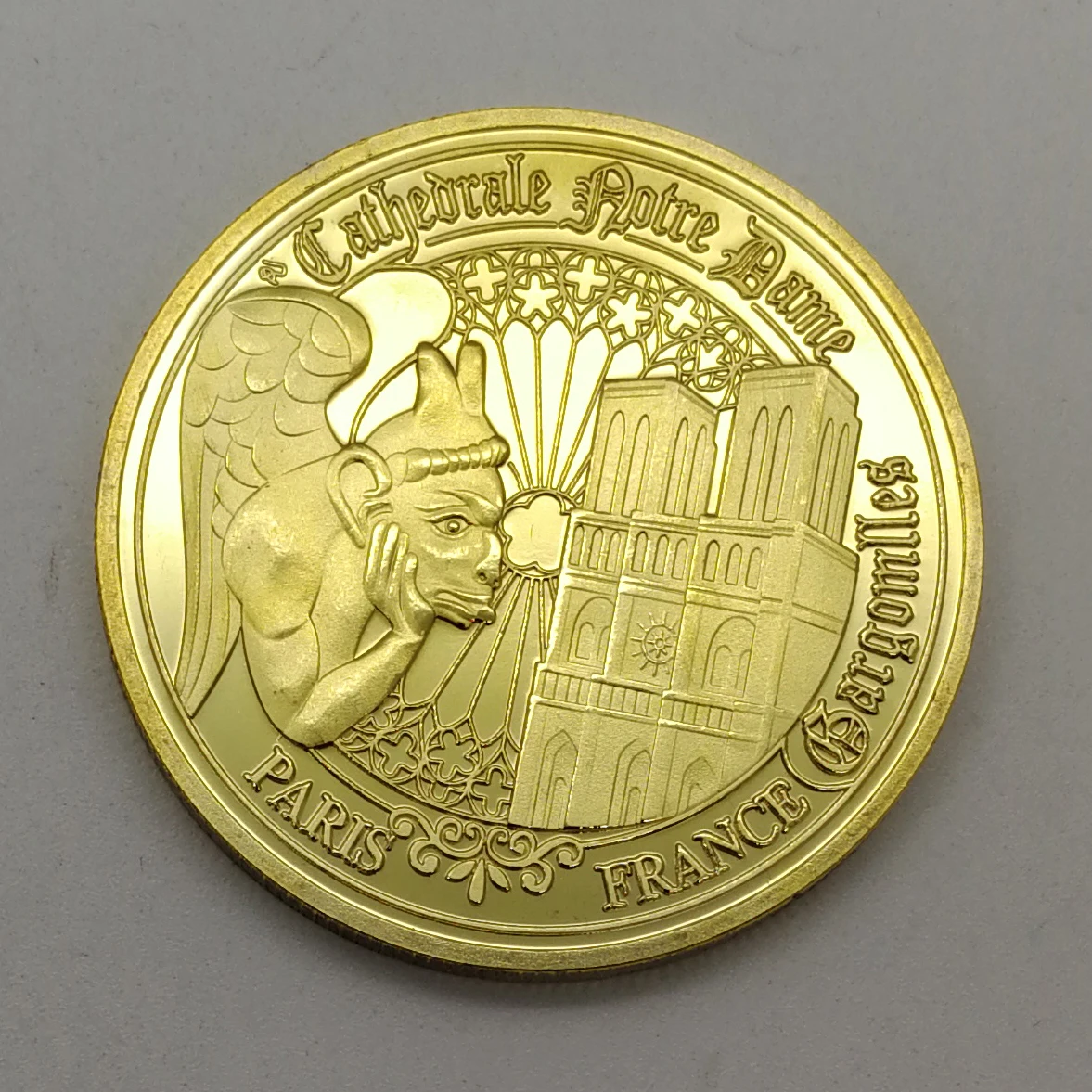 France Notre Dame De Paris Souvenir Coins Badge Challenge Coin Poker