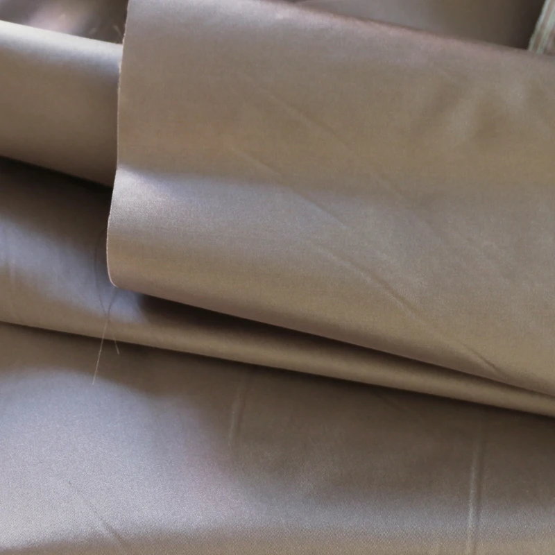 

Yarn Dyed Silk Taffeta Quality Evening Dress Fabric 100cm*140cm