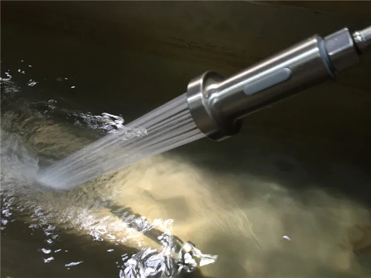 3601454048_1985813034