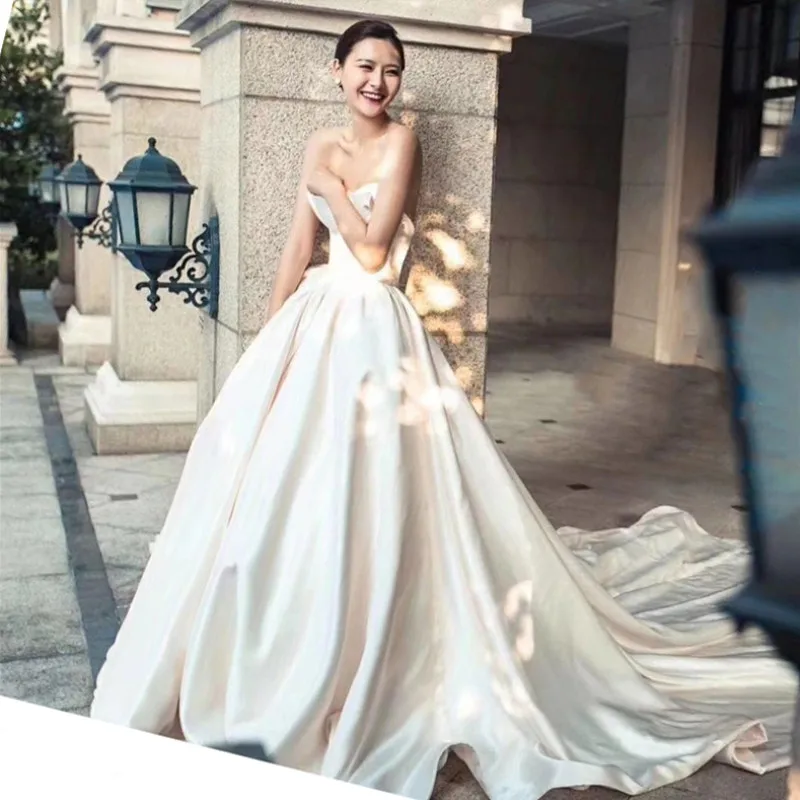

Royal Wedding Dress 2019 With Bridal Gloves Luxury Satin Vestido De Noiva Gown Back Lace Up Formal Dress Lace Bridal Dress
