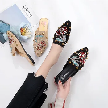 

Vogue Women Home Slippers With Beads Female Sweet Sandals Beach Shoes Summer Pantufa Fashion Sliders Flip Flops