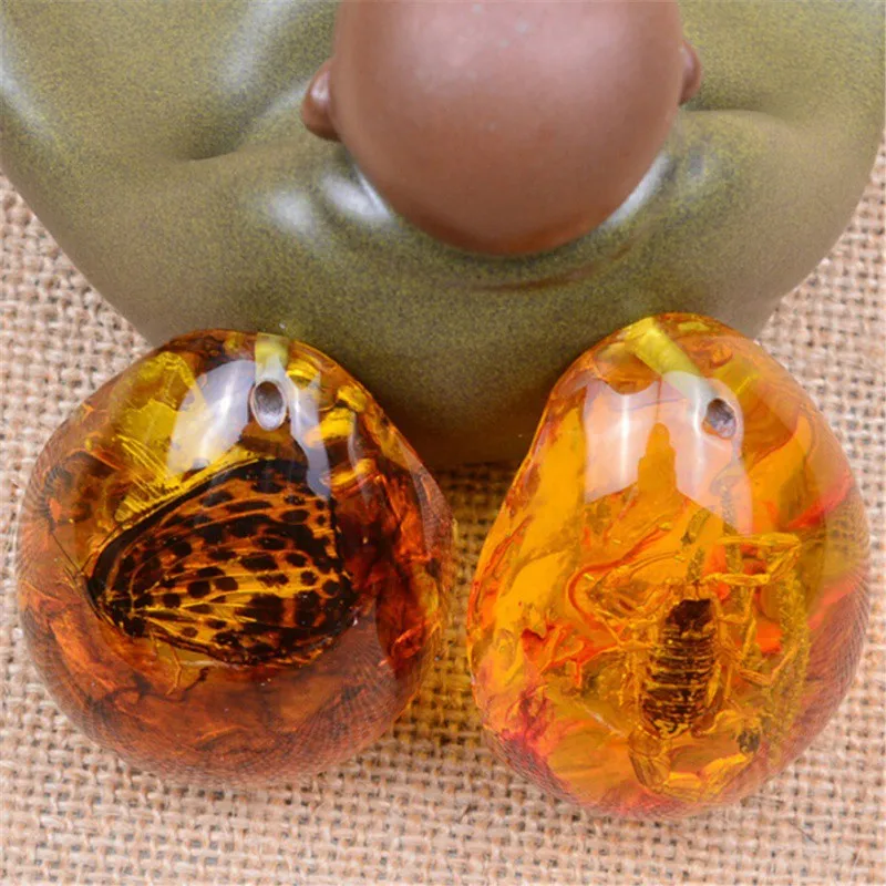 

Natural Insect Inclusion Amber Gemstone Pendant Antique Drop-shaped Pendant DIY Amber Pendant Decoration Crafts