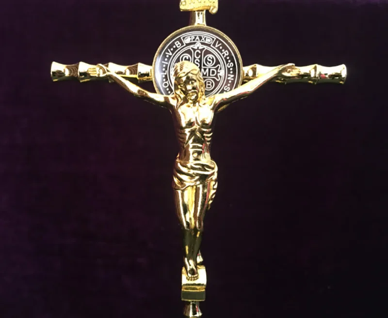 

Jesus Catholic Christian Holy Crucifix Ornaments 22*16cm Cross Rood Emmanuel Jesu Cross Statuette Figure Lamb of God Figurine