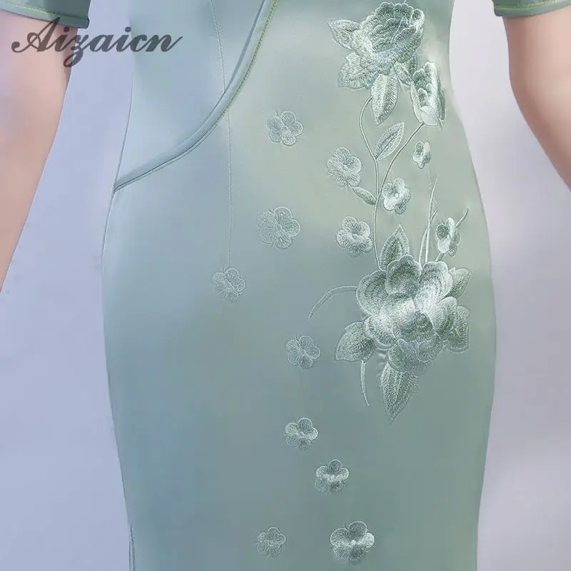 2019 Новый Вышивка Длинные чонсам, Восточный стиль воды воротник Традиционный китайский костюмы для женщин платья светло зеленый Ци Пао