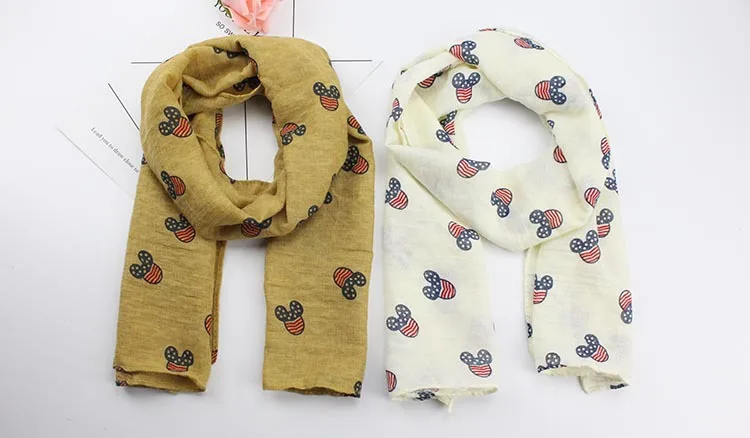 

Cotton scarf comfortable breathable wild cartoon cute baby scarf for boys and girls