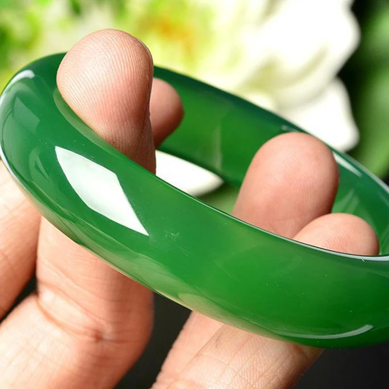 Agate bracelets to send mom gifts widened thickening ice ice planted Brazilian authentic jade green chalcedony jade bracelet Agate bracelets to send mom gifts widened thickening ice ice planted Brazilian authentic jade green chalcedony jade bracelet