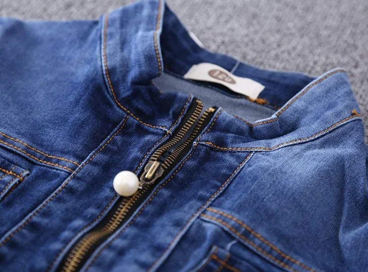 3249932557_1801302818