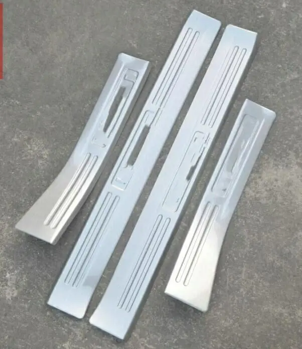

For Suzuki Vitara 2015 2016 2017 Stainless Steel Outside Door Sills Scuff Plate Thresholds Protector Welcome Pedal Tread Plate