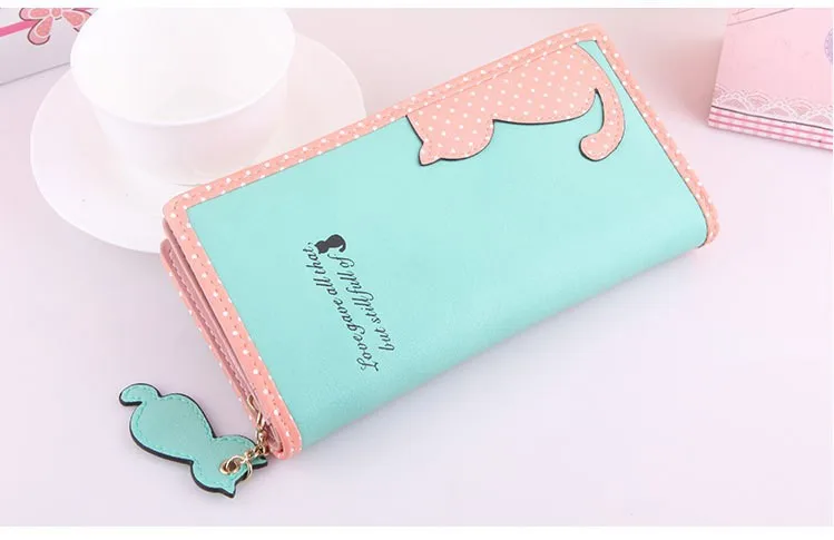 1895511976_1828403362