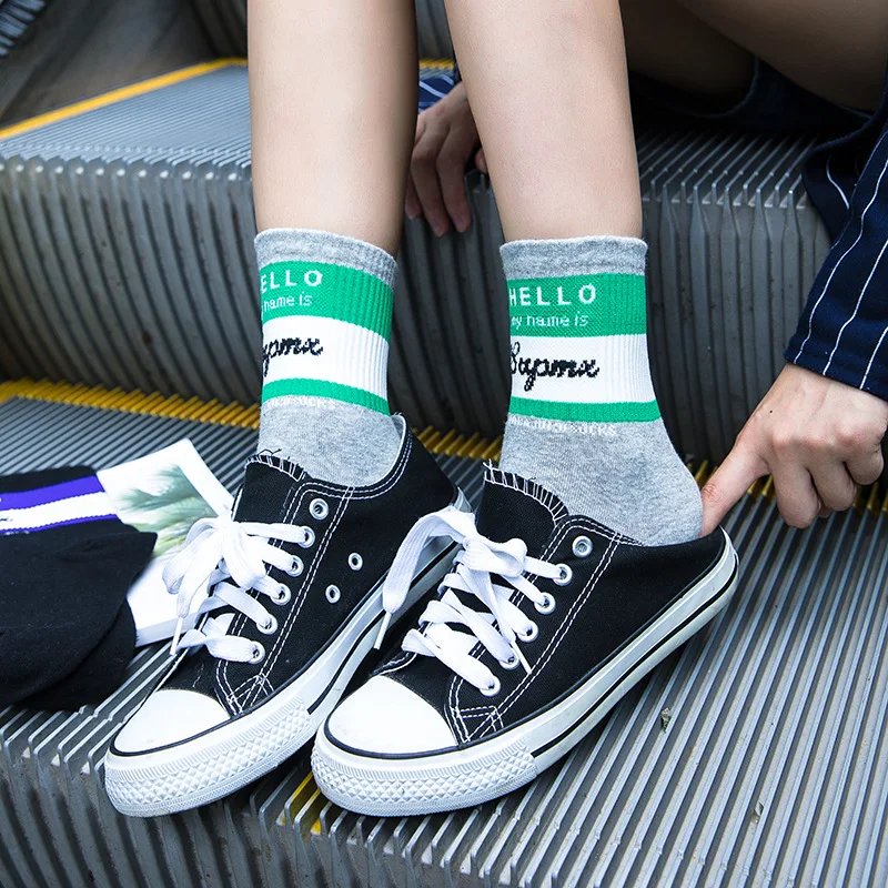 

New Fashion Retro Old School Skate Socks Women Autumn Winter Black Warm Hip Pop Sox Vintage Christmas Letter Lovers Socks