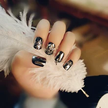 24Pcs/Set Halloween Fake Nails Metal Punk Skeleton Soot Cross Pattern Nail Art False Fake Nail Tips Stickers With Glue