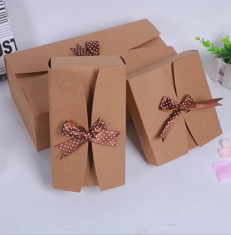 

31.5x17.5x10.5cm Large Kraft Paper Gift Box Package Wedding Party Favor Candy Boxes with Ribbon Natural Silk scarf Packing Box