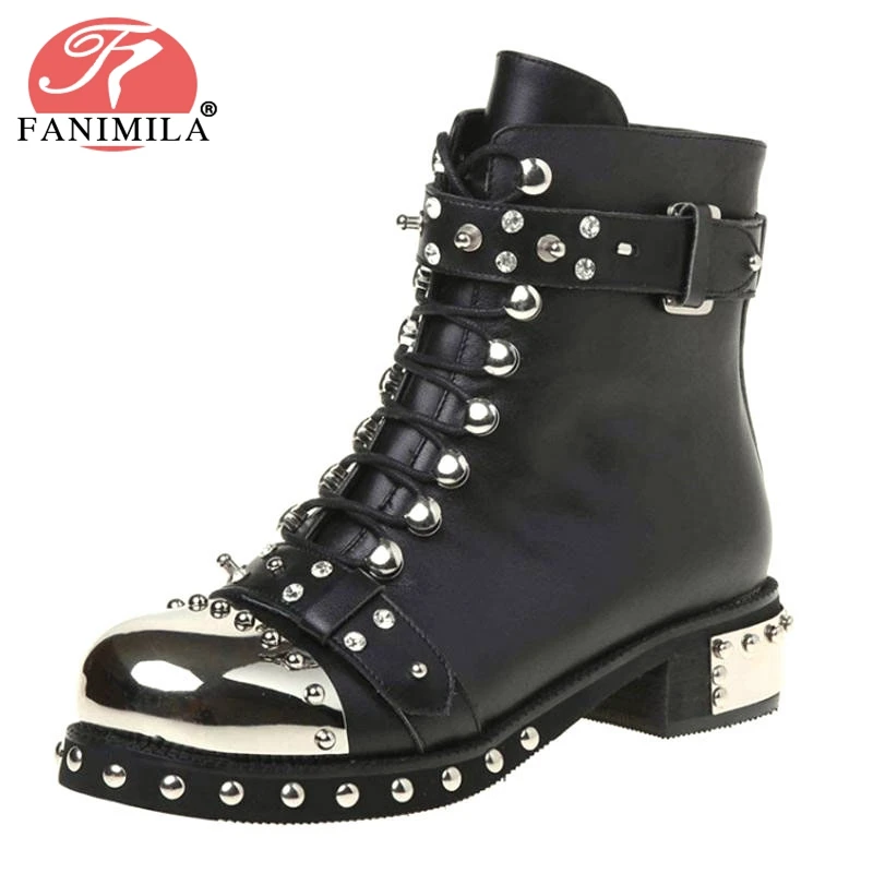 

FANIMILA Women Real Natural Leather Boots Rivets Motorcycle Shoes Women Thick Fur Inside Winter Street Female Botas Size 34-43