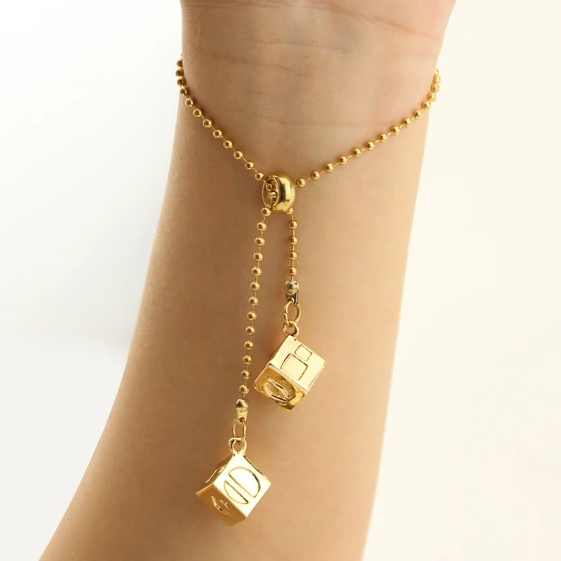

The Last Jedi Dice Charm Bracelet Han Solo Lucky Dice Prop,Smugglers Dice Star Wars Movie Jewelry Accessories Drop Shipping