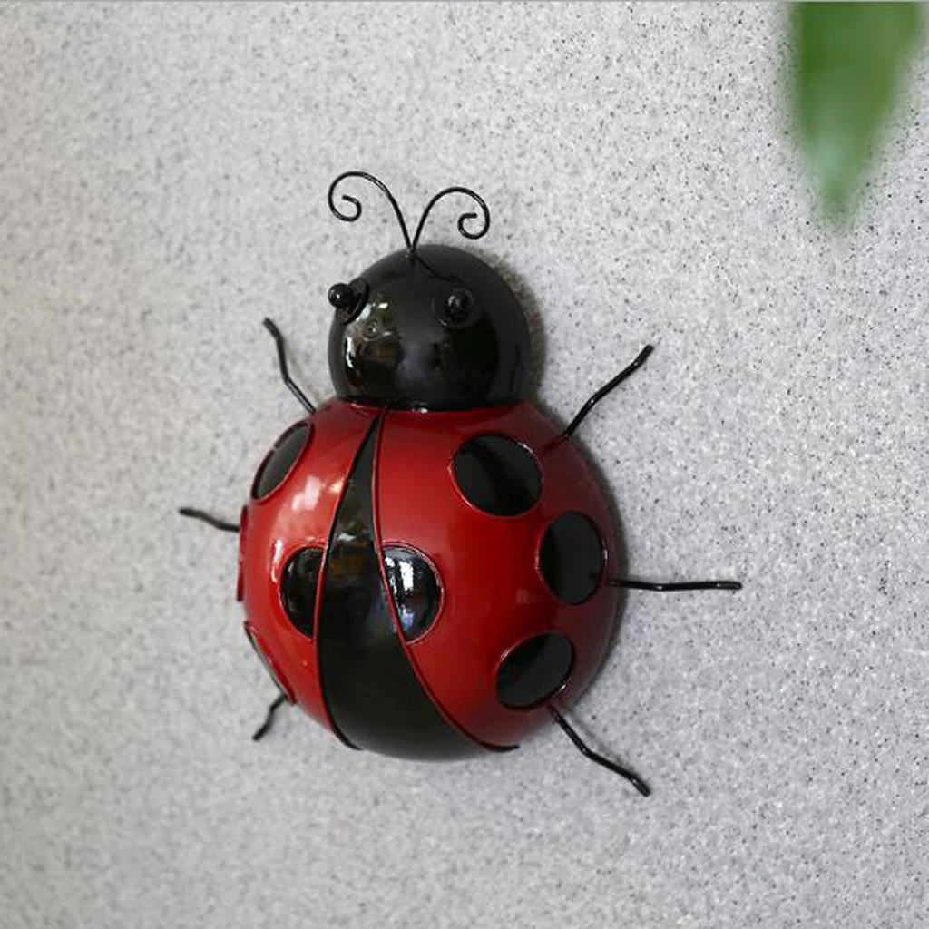 2pcs Ladybird Realistic Hand Painted Toy Figurine Model Hanging Wall Decoration Wall Art Decor Garden Home Table Display