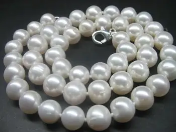 

9mm near round white pearl necklace 17"