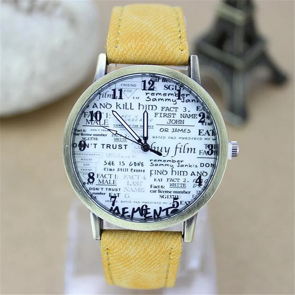 

2019 Ladies Retro Newspaper Pattern Canvas with Quartz Watch Leisure Watch