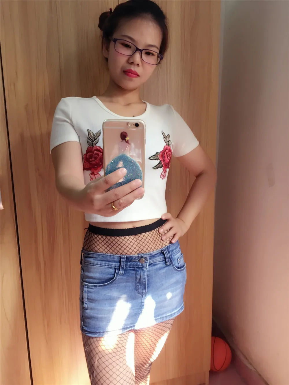 2017 кроп топы летние футболки с вышивкой коротким рукавом для женщин вязаный