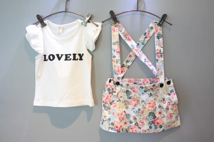 Комплект летней повседневной одежды для девочек, футболка с оборками+ платья-комбинезоны г. комплекты одежды для девочек для детей