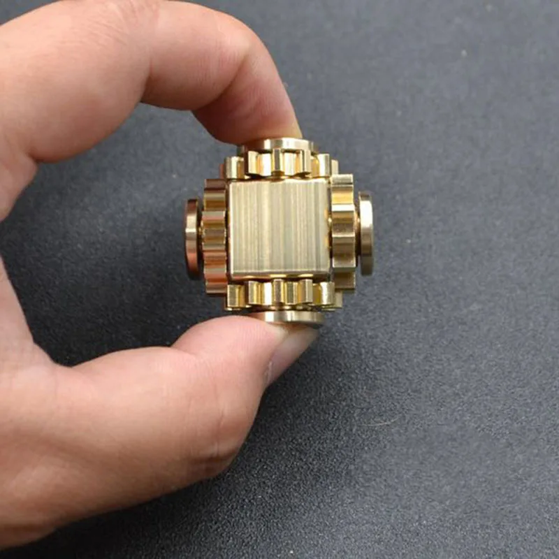 Fingertip Gyro Four-tooth Linkage Gear Metal Copper  Hand Spinner Help ADHD Sufferers Relieve Stress Anxiety Autism Adults